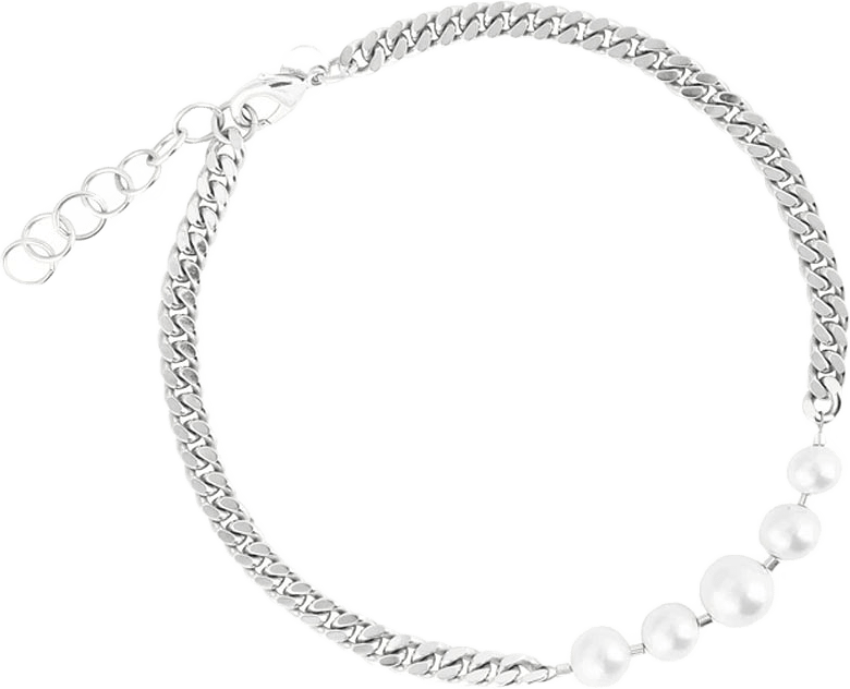 Pearl Chain Short Necklace, från Sophie by Sophie, i färgen Rhodium Plated Brass.