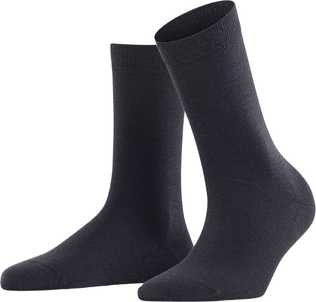 Softmerino Sock, från Falke, i färgen Dark Navy.