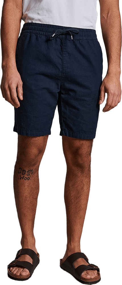 Barton Shorts, från Matinique, i färgen Dark Navy.