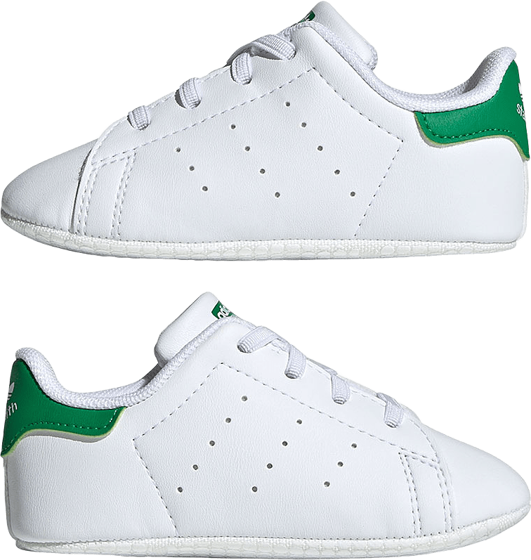 Stan Smith Crib Shoes, från Adidas Originals, i färgen Ftwwht/Ftwwht/Ftwwht.