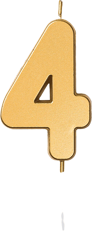 Nummerljus 4, guld, från Design House 95, i färgen Gold.