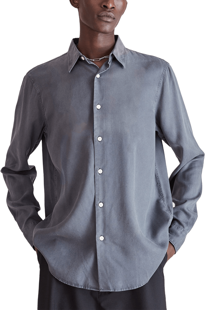 Air Lyocell Shirt, från Hope, i färgen Faded Black Tencel.