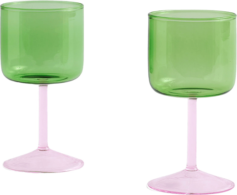 Tint Wine Glass Set of 2, från HAY, i färgen Green And Pink.