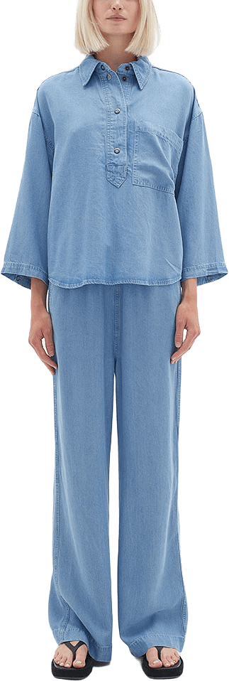 PhilipaIW Pant, från Inwear, i färgen Light Blue Denim.