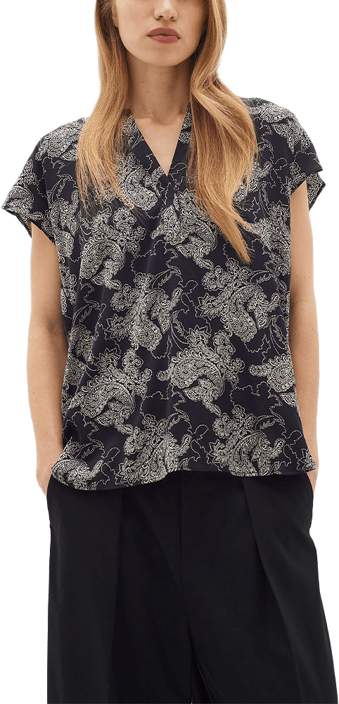 LikoIW Print Top, från Inwear, i färgen Paisley Black/ Creme.