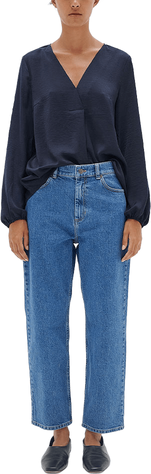 RindaIW Blouse, från Inwear, i färgen Marine Blue.