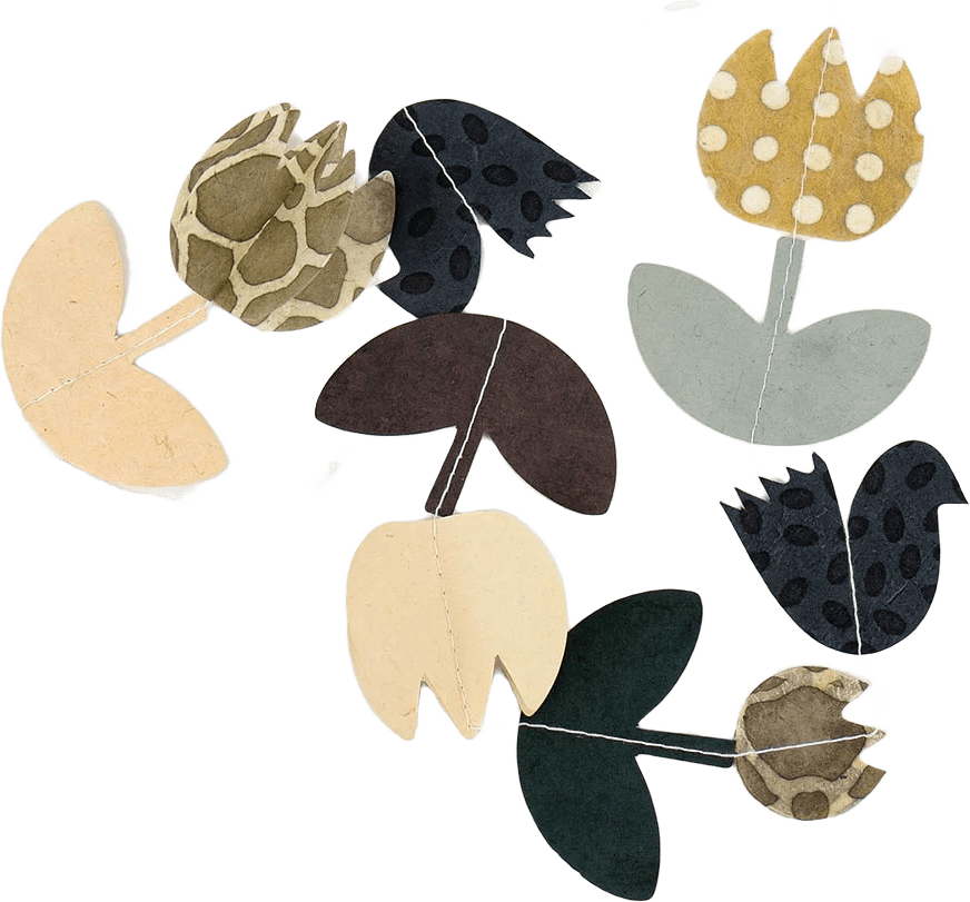 TULIPA WITH BLACK BIRDS Mobil, från A World of Craft, i färgen Svart/Vit.