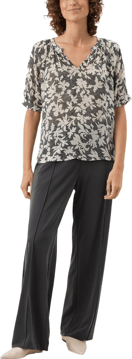 PopsyPW Blouse, från Part Two, i färgen Black Stitch Leaf Print.