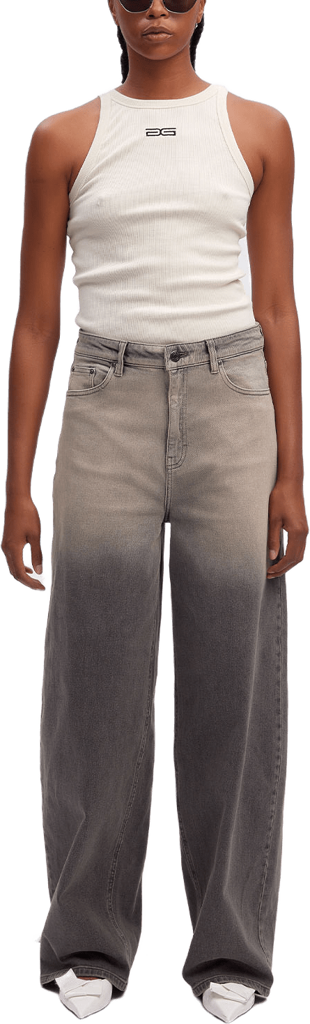 DrewGZ sl logo tank T-shirt, från Gestuz, i färgen Birch.