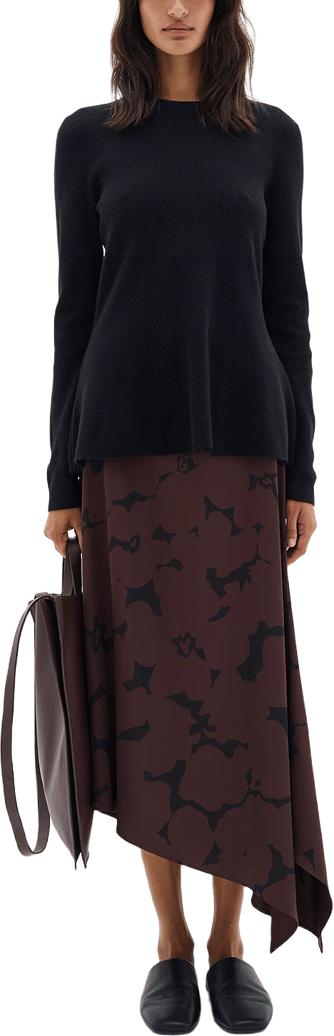 MehinaIW Skirt, från Inwear, i färgen Brown Reversed Flowers.