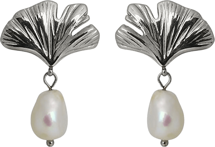 GINKO PEARL EARRINGS SILVER, från WOS, i färgen Silver.