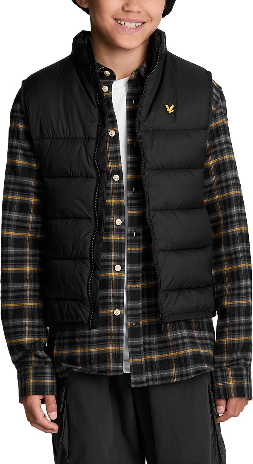 Wadded Gilet, från Lyle & Scott, i färgen Z865 Jet Black.