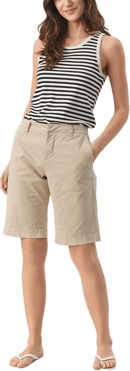 HanijanPW Shorts, från Part Two, i färgen White Pepper.