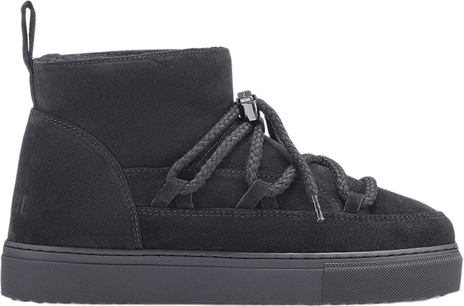 Classic Low, från Inuikii, i färgen Black.