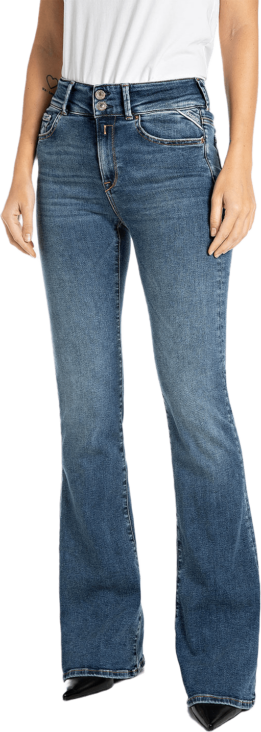New Luz Flare Jeans, från Replay, i färgen Medium Blue.