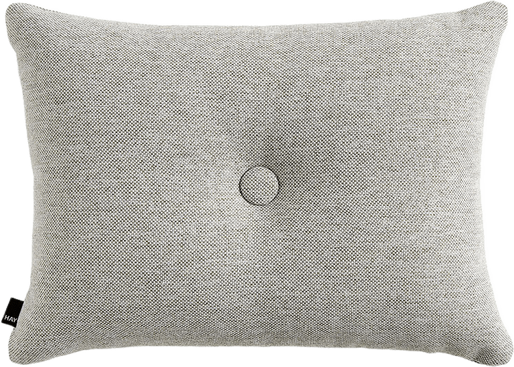 Dot Cushion, från HAY, i färgen Warm Grey.
