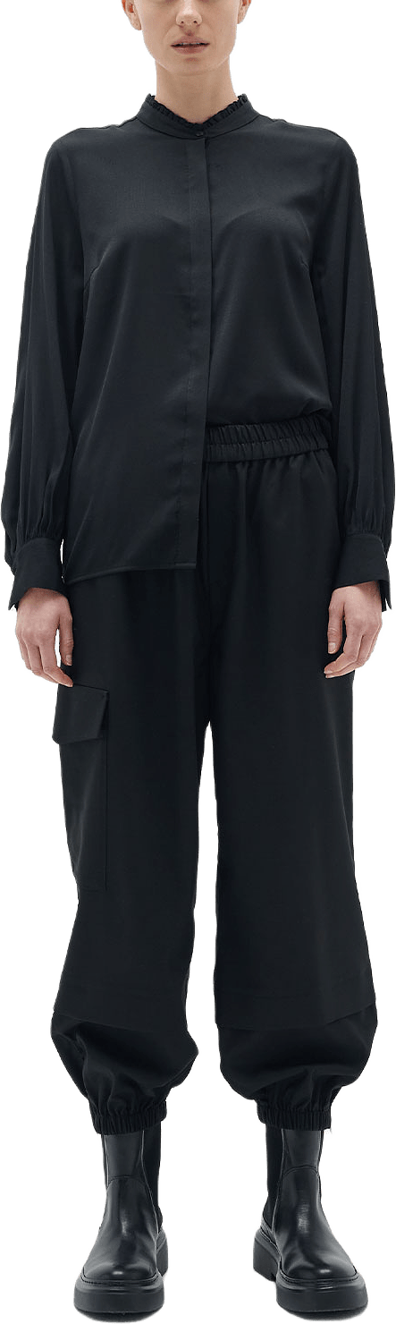 NixieIW Shirt, från Inwear, i färgen Black.