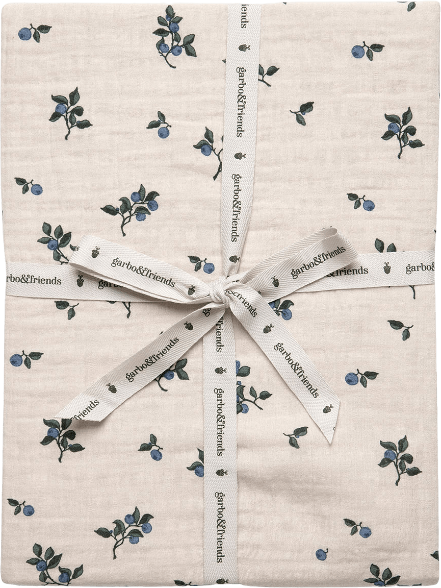 Muslin Dra-På-Lakan 60x120 cm, från Garbo&Friends, i färgen Blueberry.