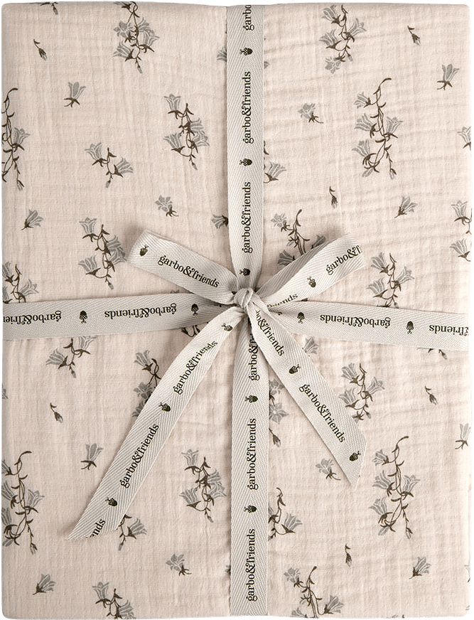 Muslin Dra-På-Lakan 90x200 cm, från Garbo&Friends, i färgen Bluebell.