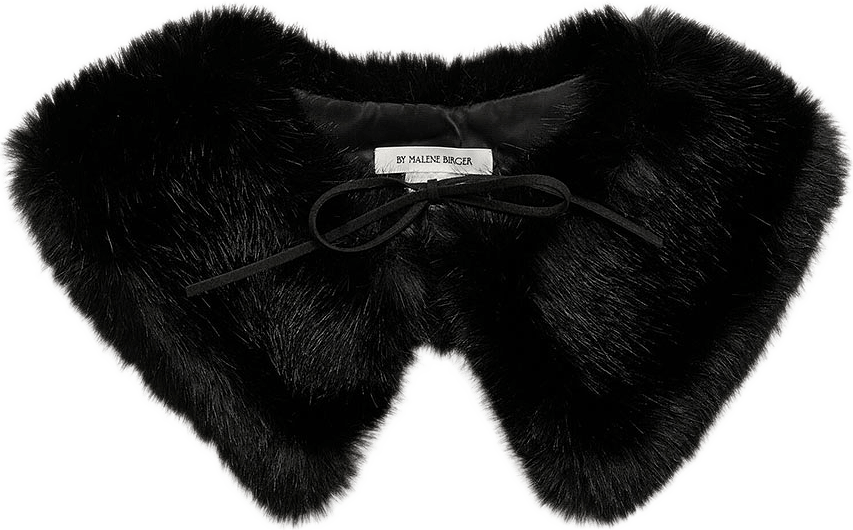 Cowie krage, från By Malene Birger, i färgen Black.