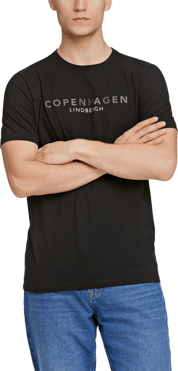 Lindbergh Copenhagen print tee S/S T-Shirt, från Lindbergh, i färgen Black 424.