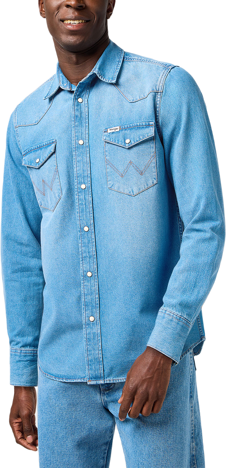 Western Shirt, från Wrangler, i färgen Mid Light Wash.