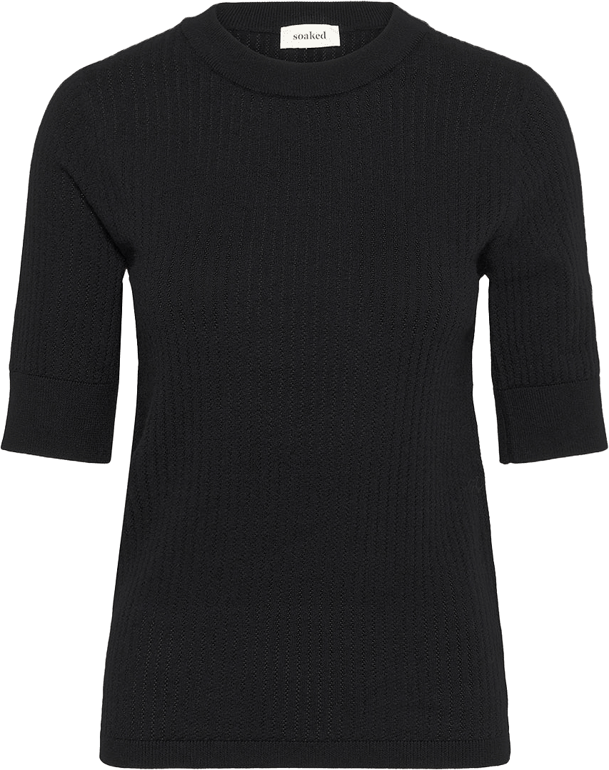 SLSpina Pullover, från Soaked In Luxury, i färgen Black.