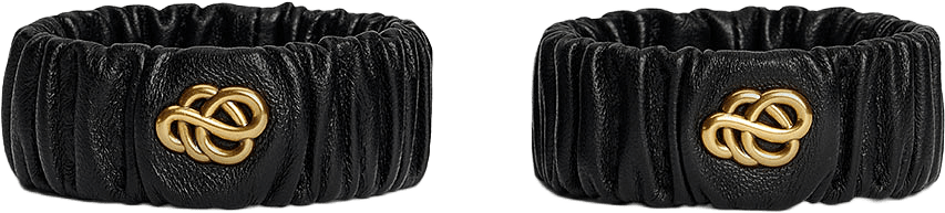 Evelo handledsband i läder, från By Malene Birger, i färgen Black.