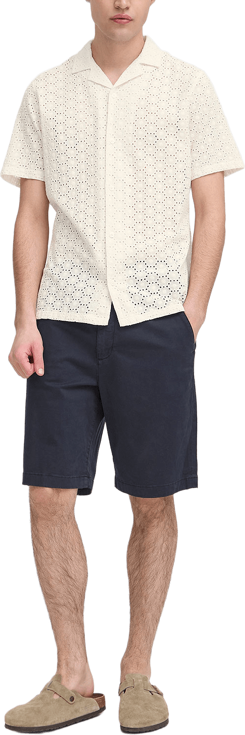 CFLOGAN SS RC broderie anglaise shi Shirt, från Casual Friday, i färgen Egret.