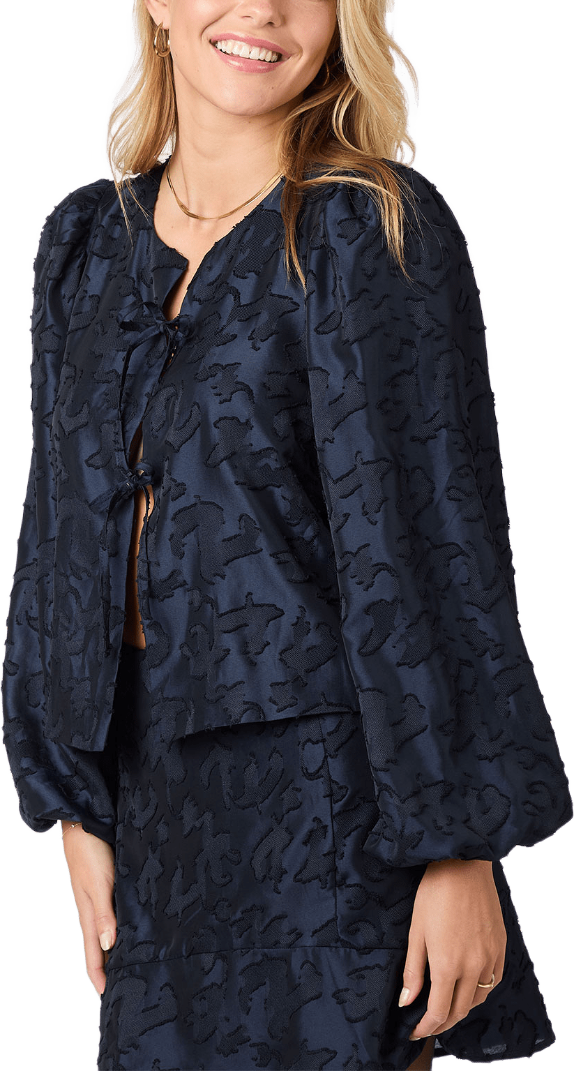 Daliska Dull Satin Blouse, från Neo Noir, i färgen Navy.