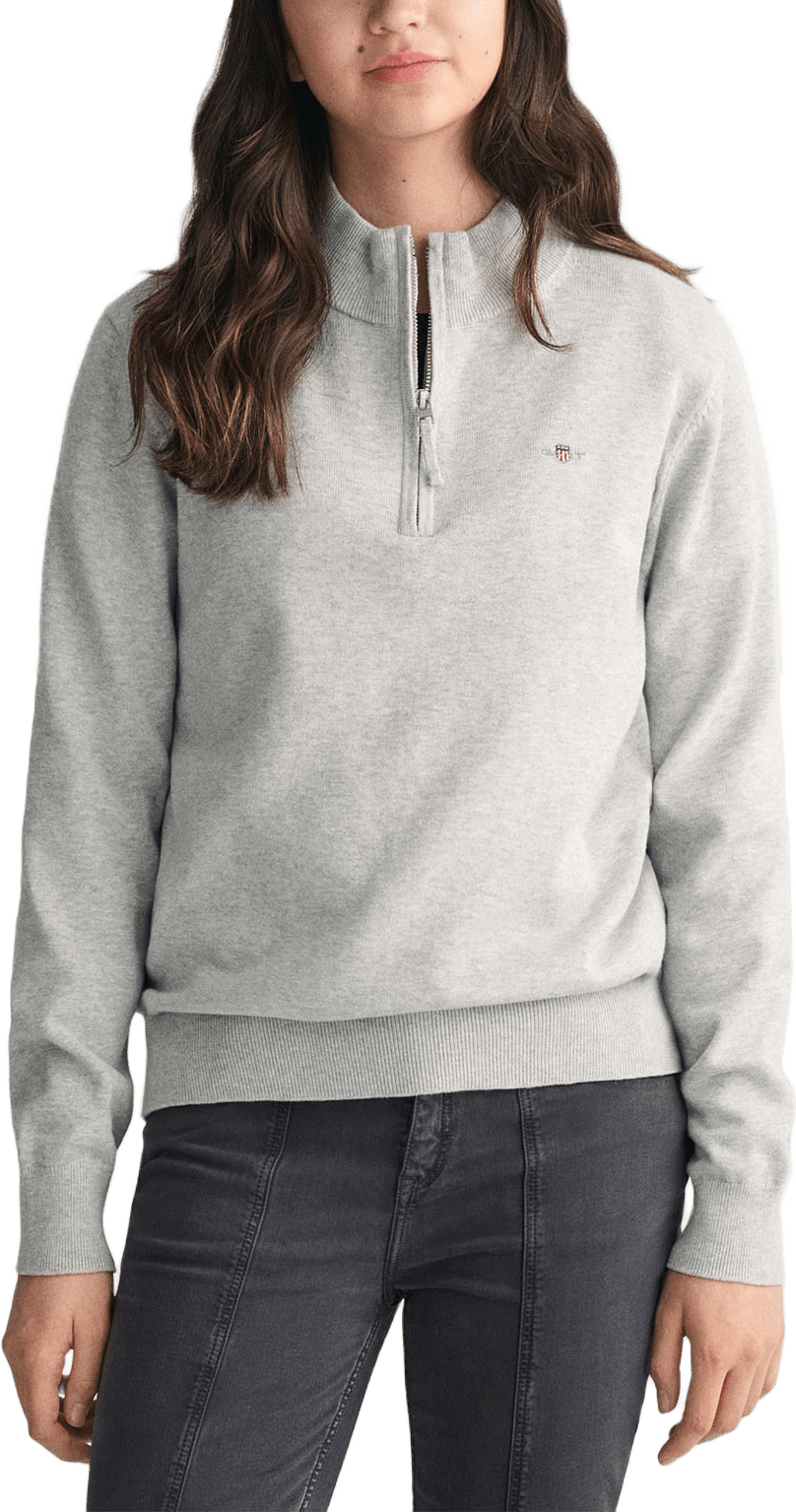 Gant Knitwear Shield Cotton Half Zip, från GANT, i färgen Light Grey Melange.