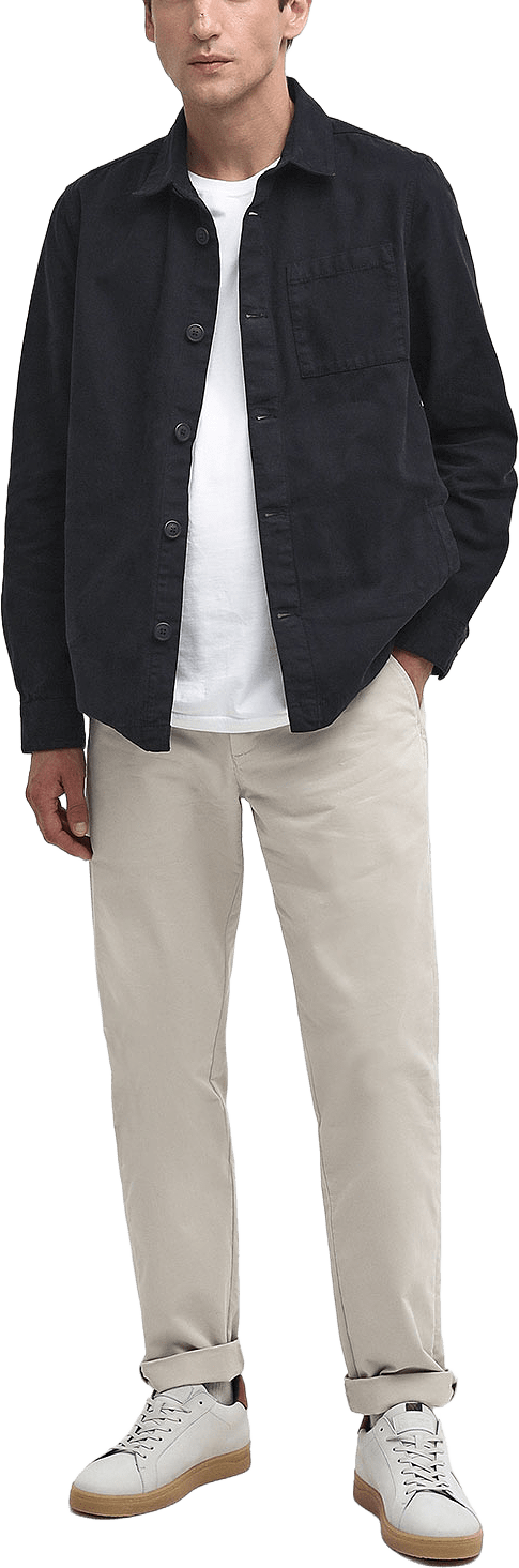 Washed Overshirt, från Barbour, i färgen Navy.