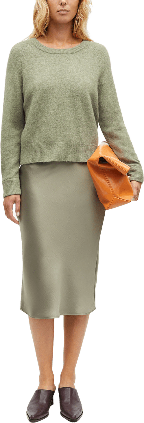 Agneta skirt 12956, från SAMSOE SAMSOE, i färgen Vetiver.