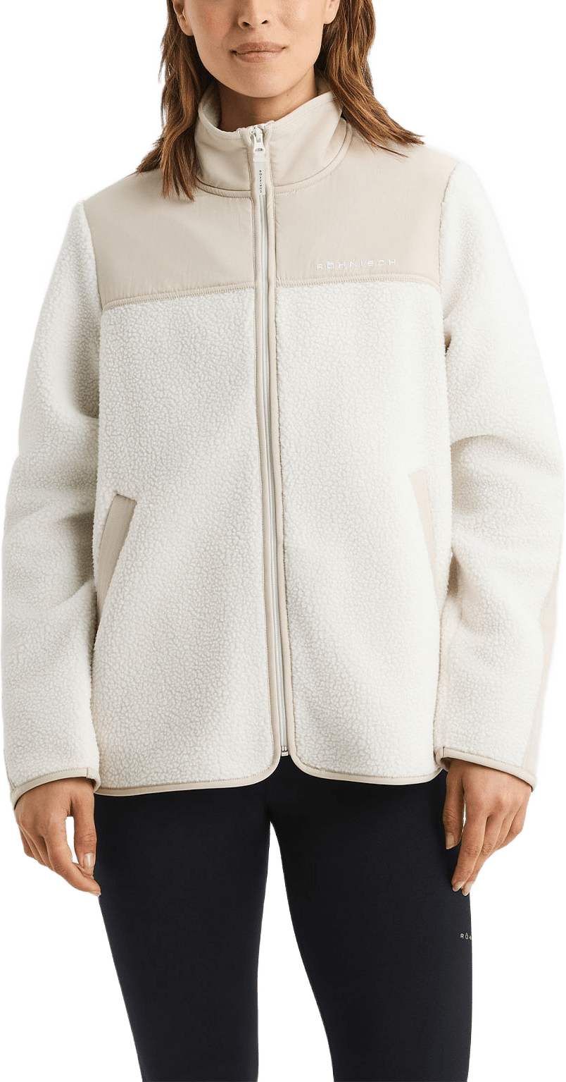 Phoebe Pile Jacket, från Röhnisch, i färgen Peyote Beige.