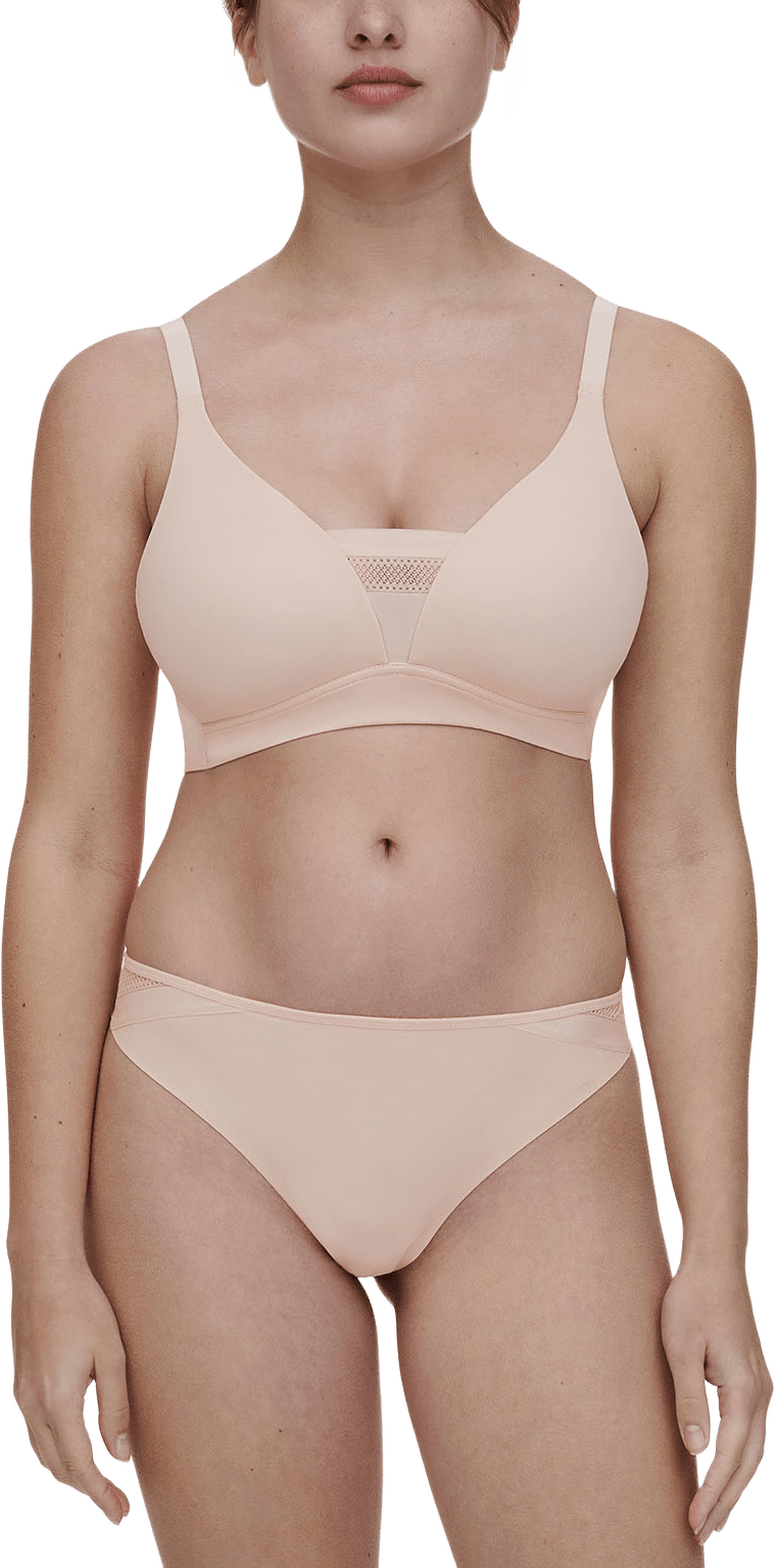 Easy Bliss Wirefree T-Shirt Bra, från Chantelle, i färgen Golden Beige.