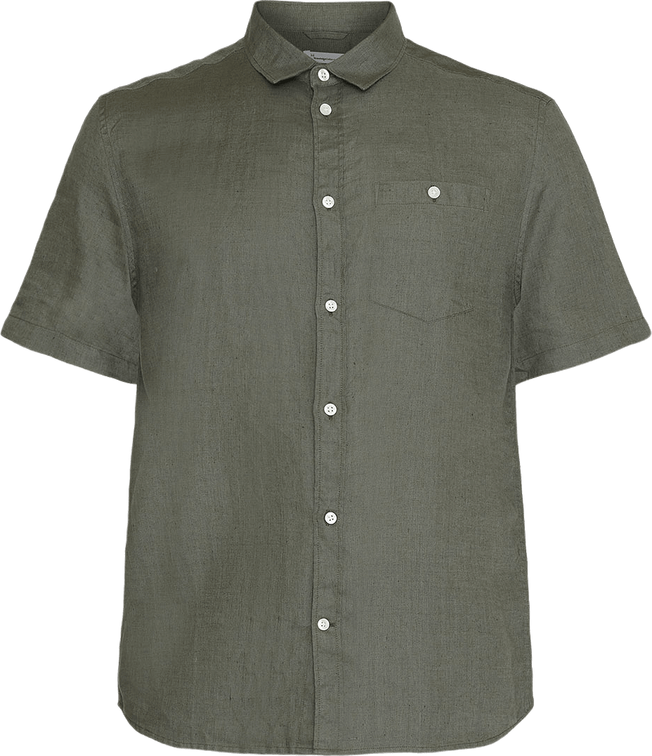 Regular linen short sleeve shirt, från Knowledge Cotton Apparel, i färgen Burned Olive.