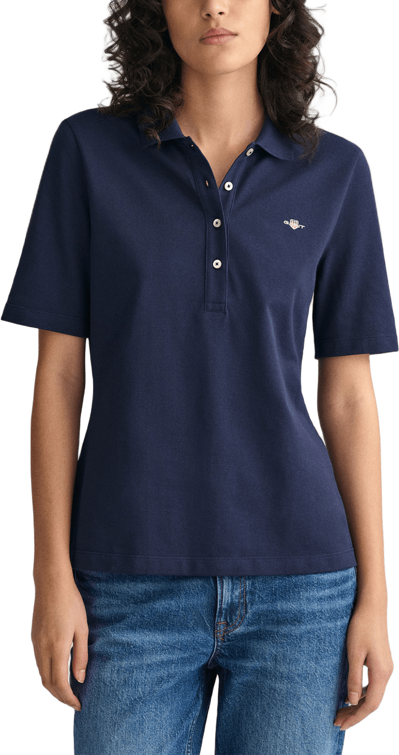 Shield Piqu√© Polo Shirt, från GANT, i färgen Evening Blue.