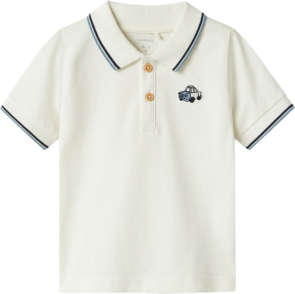 NMMDAKAN SS POLO, från Name It, i färgen Cloud Dancer.