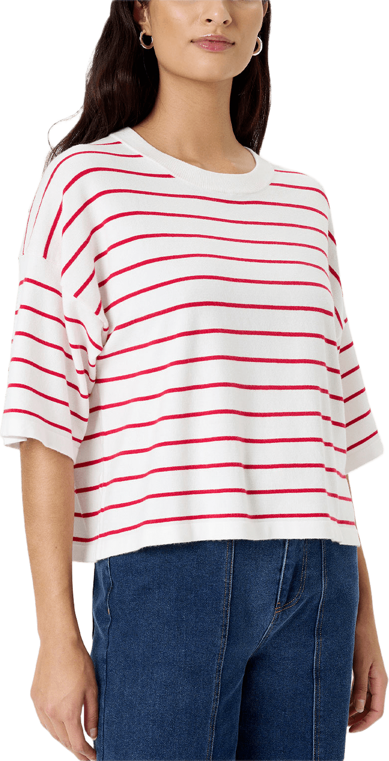 Spina Boxy Pullover SS Sweater, från Soaked In Luxury, i färgen White W Goji Berry Stripe.