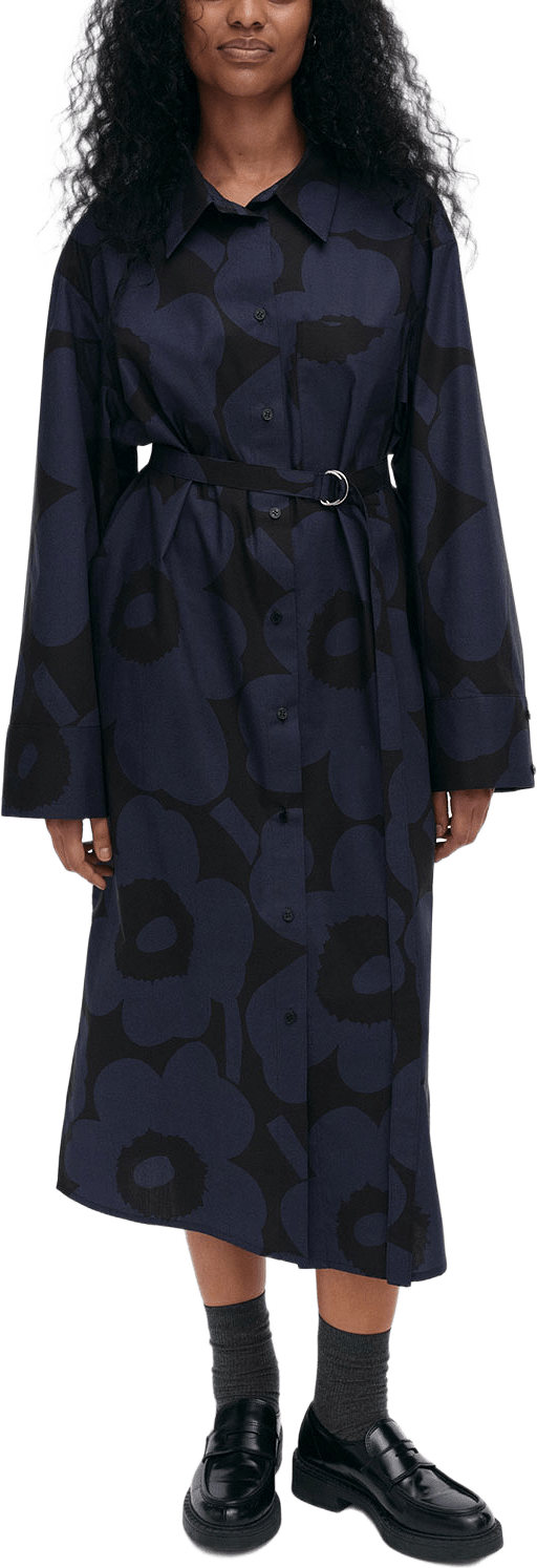 Jälki Unikko, från Marimekko, i färgen Black, Dark Blue.