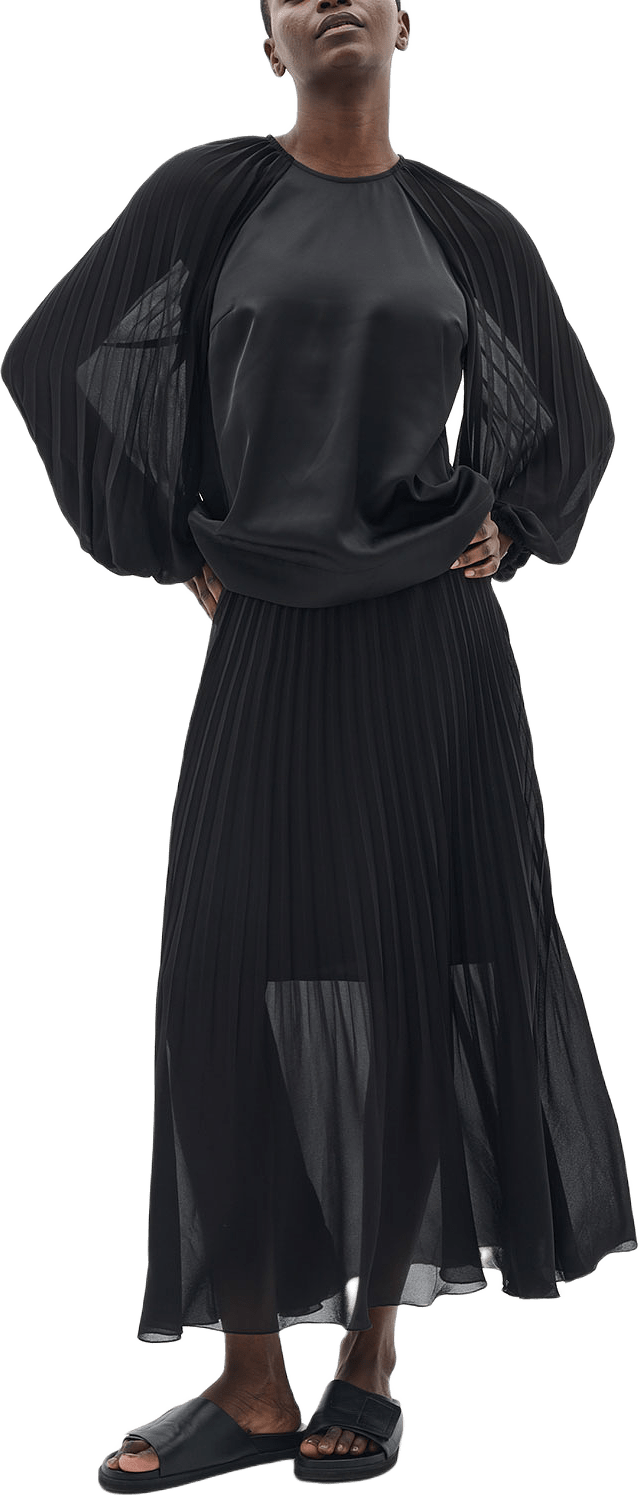 CaseyIW Skirt, från Inwear, i färgen Black.