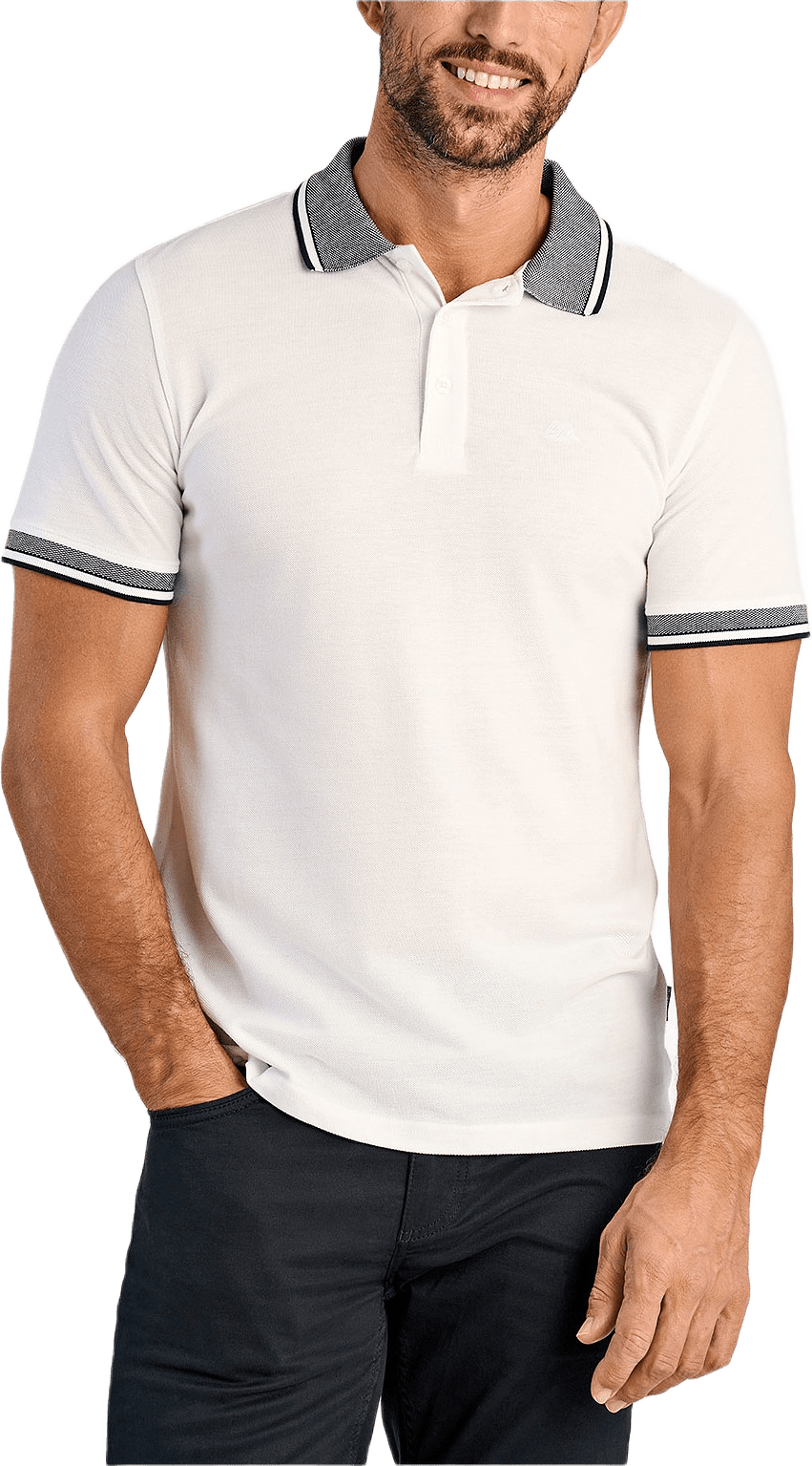 Orangic cotton polo piqué S/S- relaxed fit- regular collar, från Lindbergh, i färgen White.