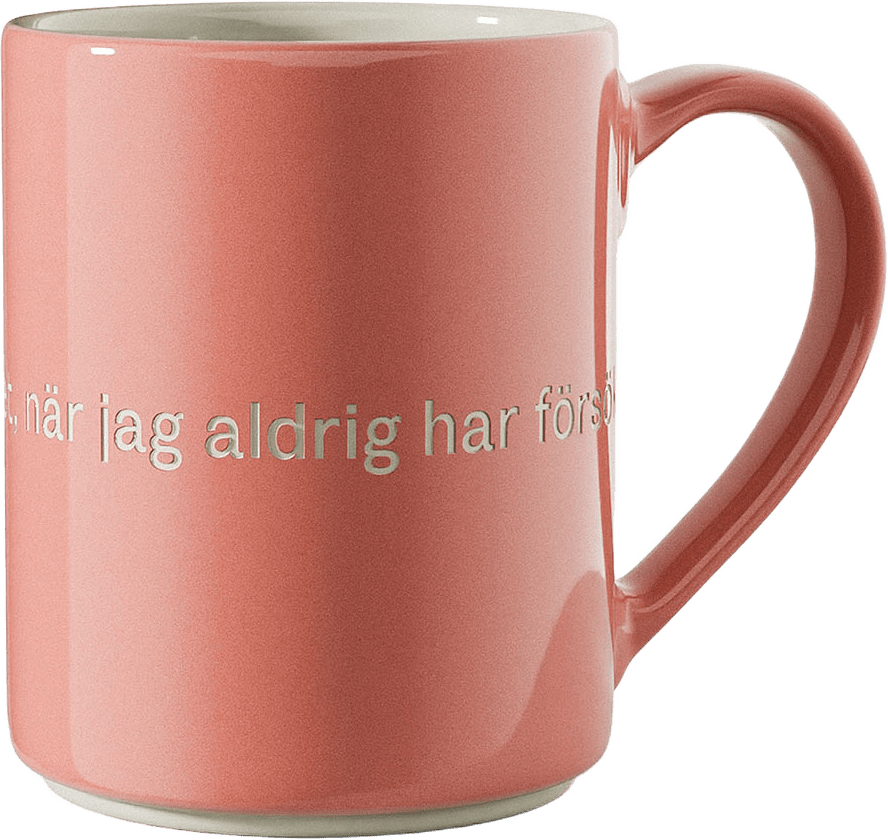 Astrid Lindgren Mugg, från Design House Stockholm, i färgen Hur Ska Jag Kunna Veta Det.