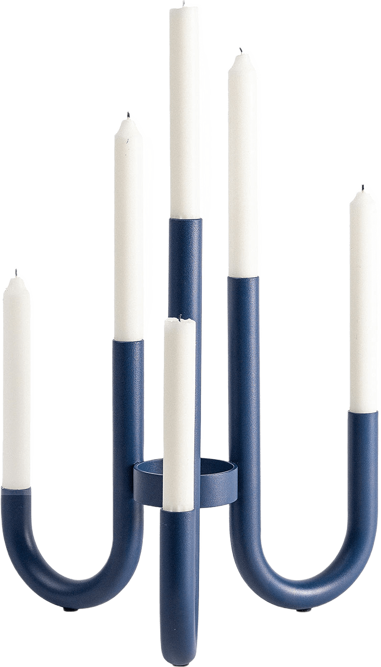 Turn Candelabrum, från Design House Stockholm, i färgen Blue.