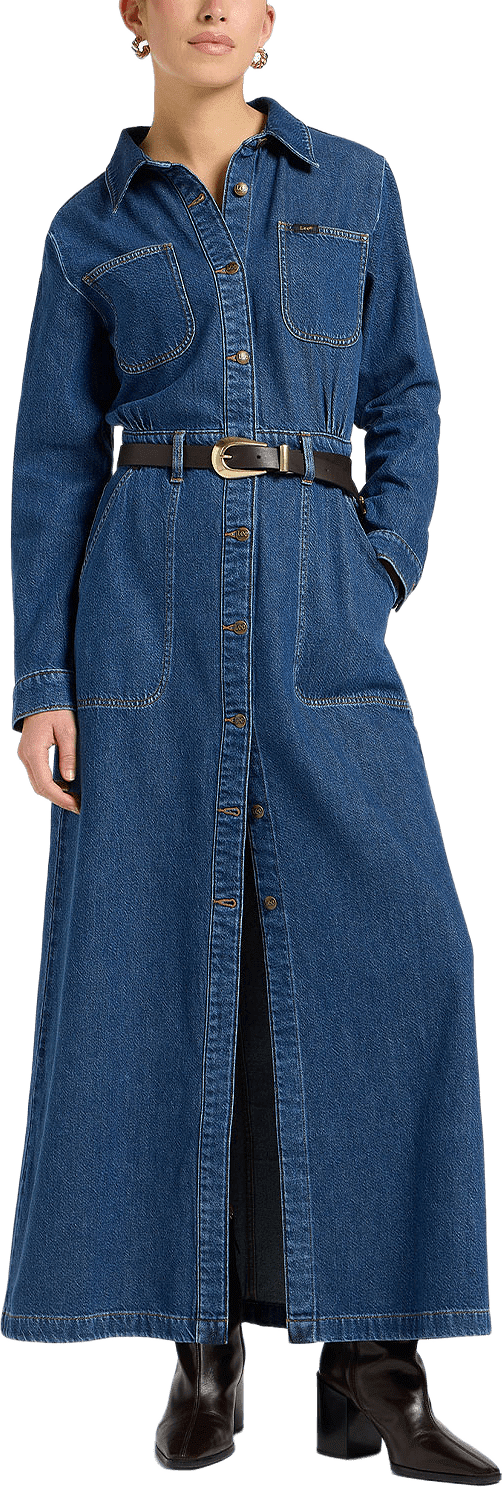 Maxi Denim Utility Dress, från Lee, i färgen Time Of Our Life.