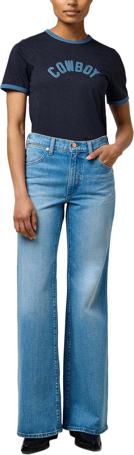 Ringer Tee, från Wrangler, i färgen Navy.