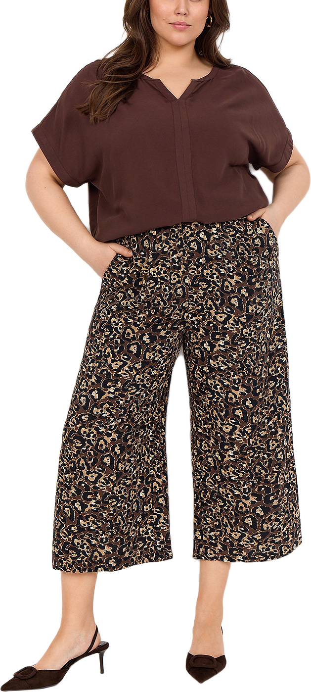 Wa-Melina 4 Pants, från Wasabi Concept, i färgen Hot Fudge Combi.