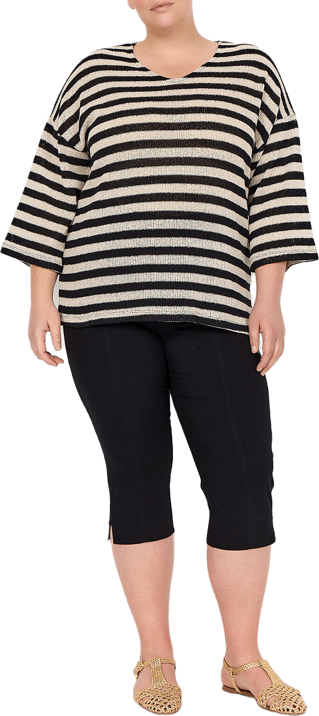 Wa-Megan 1 Blouse, från Wasabi Concept, i färgen Black Combi.