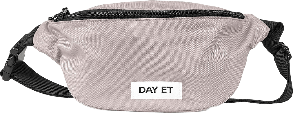 Day Gweneth RE-S Bum