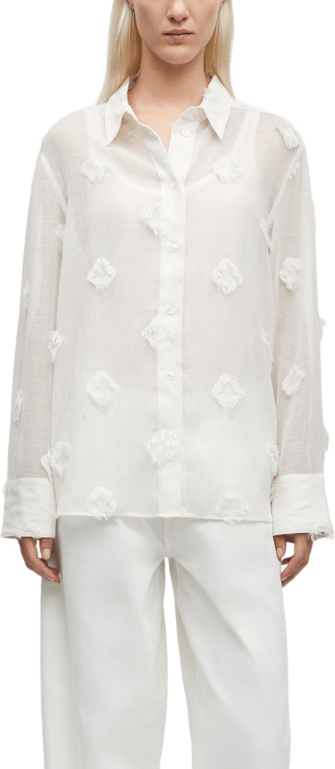 SANOT SHIRT 15642, från SAMSOE SAMSOE, i färgen Egret.